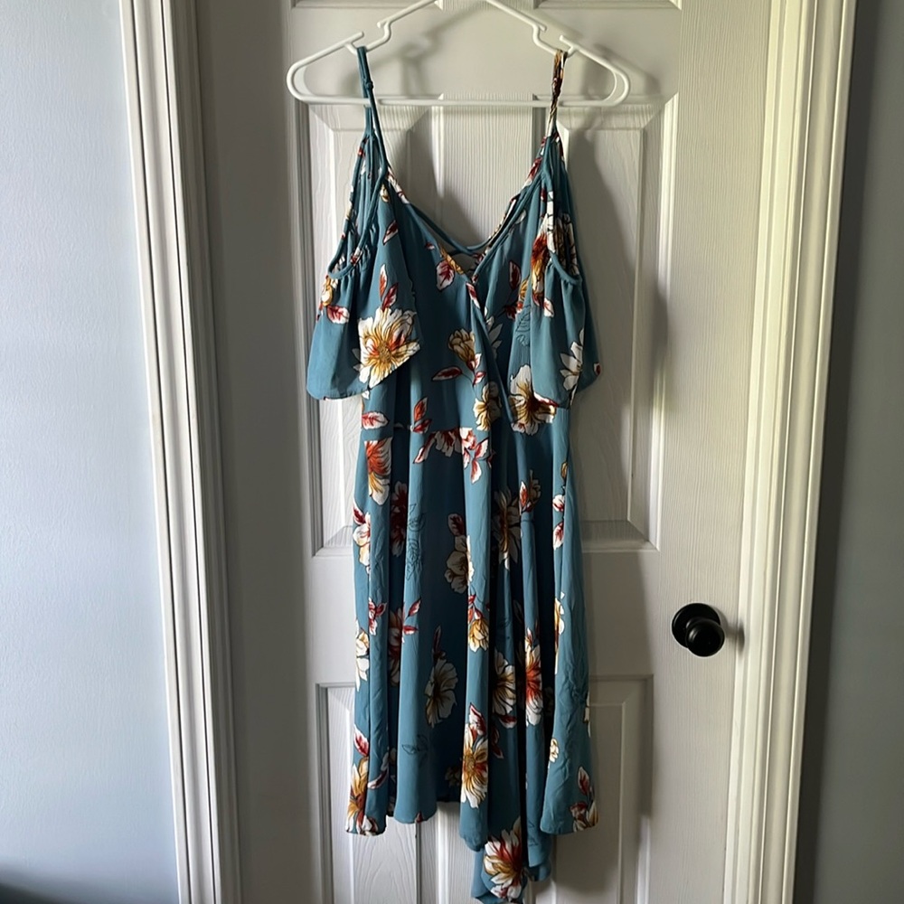 Floral Dress with Off the shoulder Sleeves